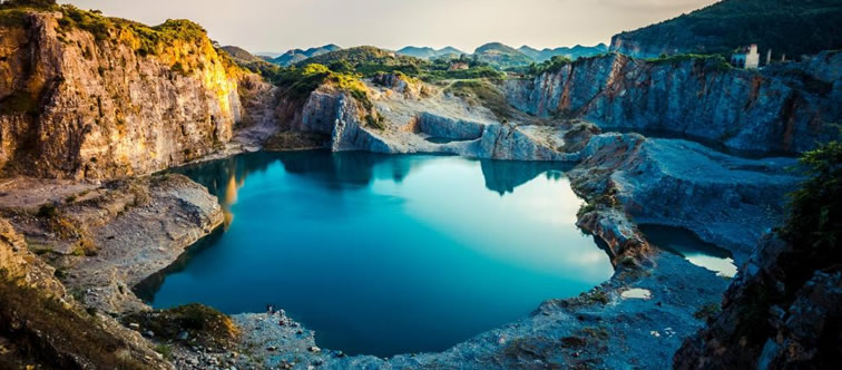 泰安市固安特工程機(jī)械有限公司 